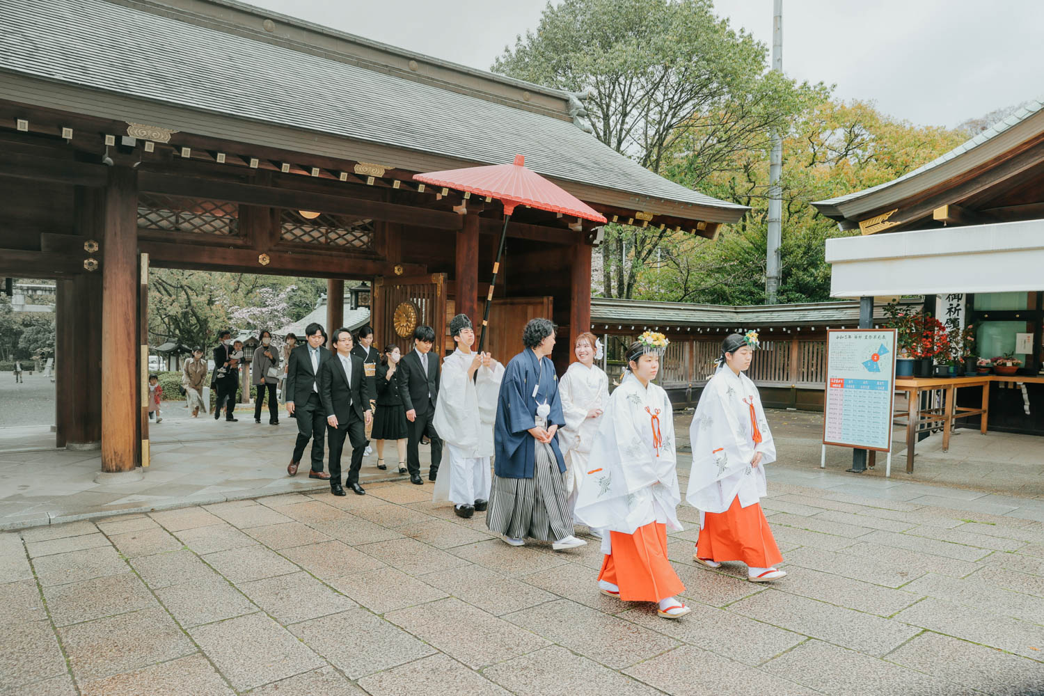 神社で結婚式